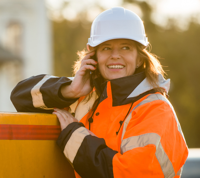GICoOp_Safety_WomanOnPhone GICoOp_Safety_WomanOnPhone